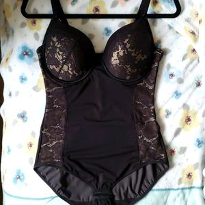Maidenform Shapewear Bodysuit